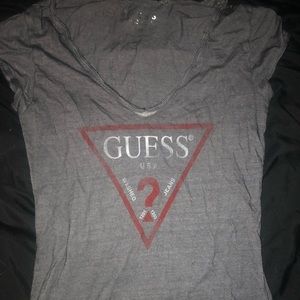 Guess v-neck short sleeve top